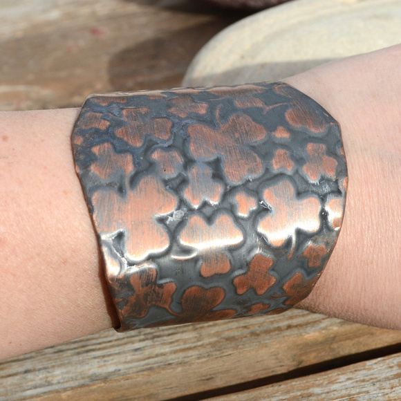 Irish Clover Wide Copper Cuff Bracelet Bracer Leaf Patina Solid Rustic Patina - Picture 8 of 11